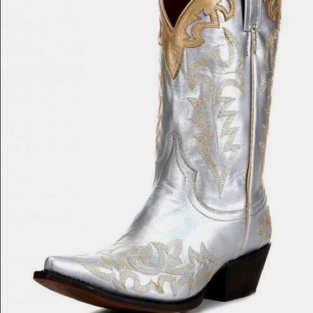 American Rebel Women ’s Showstopper Cowgirl boot-Silver/Gold size 7